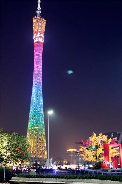 广州塔led广告一分钟多少钱（广州塔广告多少钱一次）