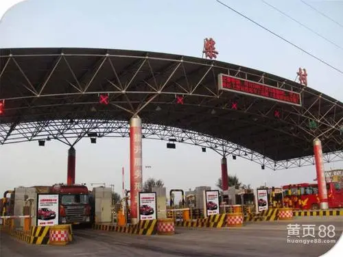 高速路收费站灯箱广告投放，高速收费站led灯箱