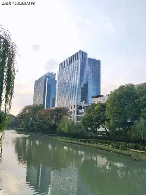 嘉定区大屏投放价格（嘉定区商业大屏广告费用）