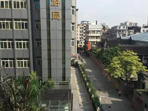 黄埔大道高志大厦北侧户外广告，黄埔大道高志大厦附近地铁