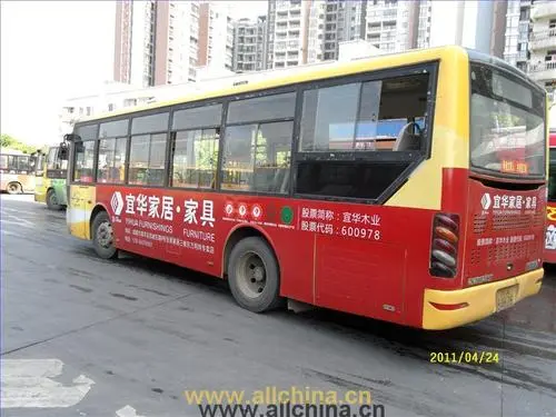 成都公交车体广告，公交车体广告叫什么