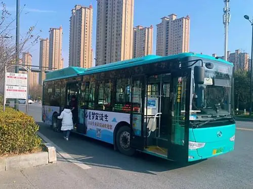 盐城公交车广告，盐城公交车车身广告