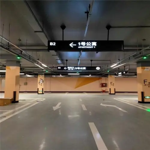 地库灯箱广告（地库灯箱广告照片）