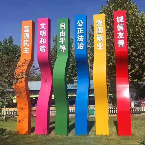 户外广告牌多少钱一平方（户外广告牌价格）