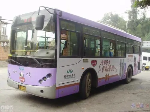 福州公交车体广告，关于公交车广告